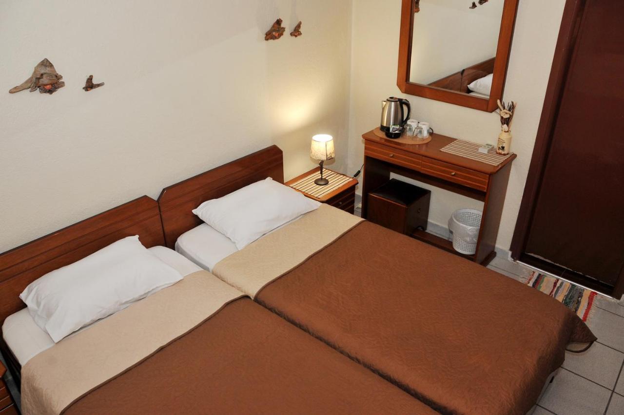 Guesthouse Bloutsos Rooms Kastraki  Exterior photo